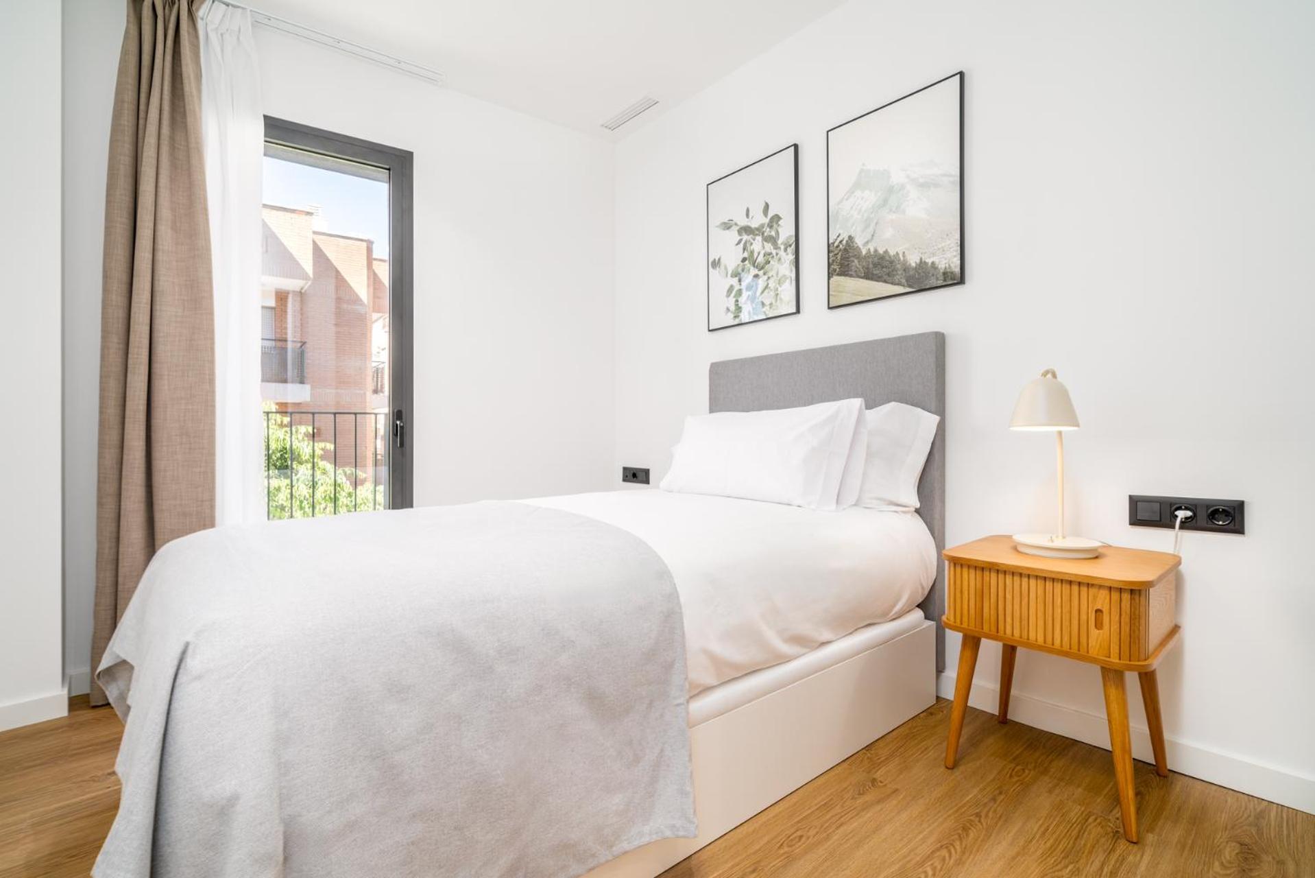 Limehome Barcelona Placa Pirineus Оспиталет де Лобрегат Екстериор снимка