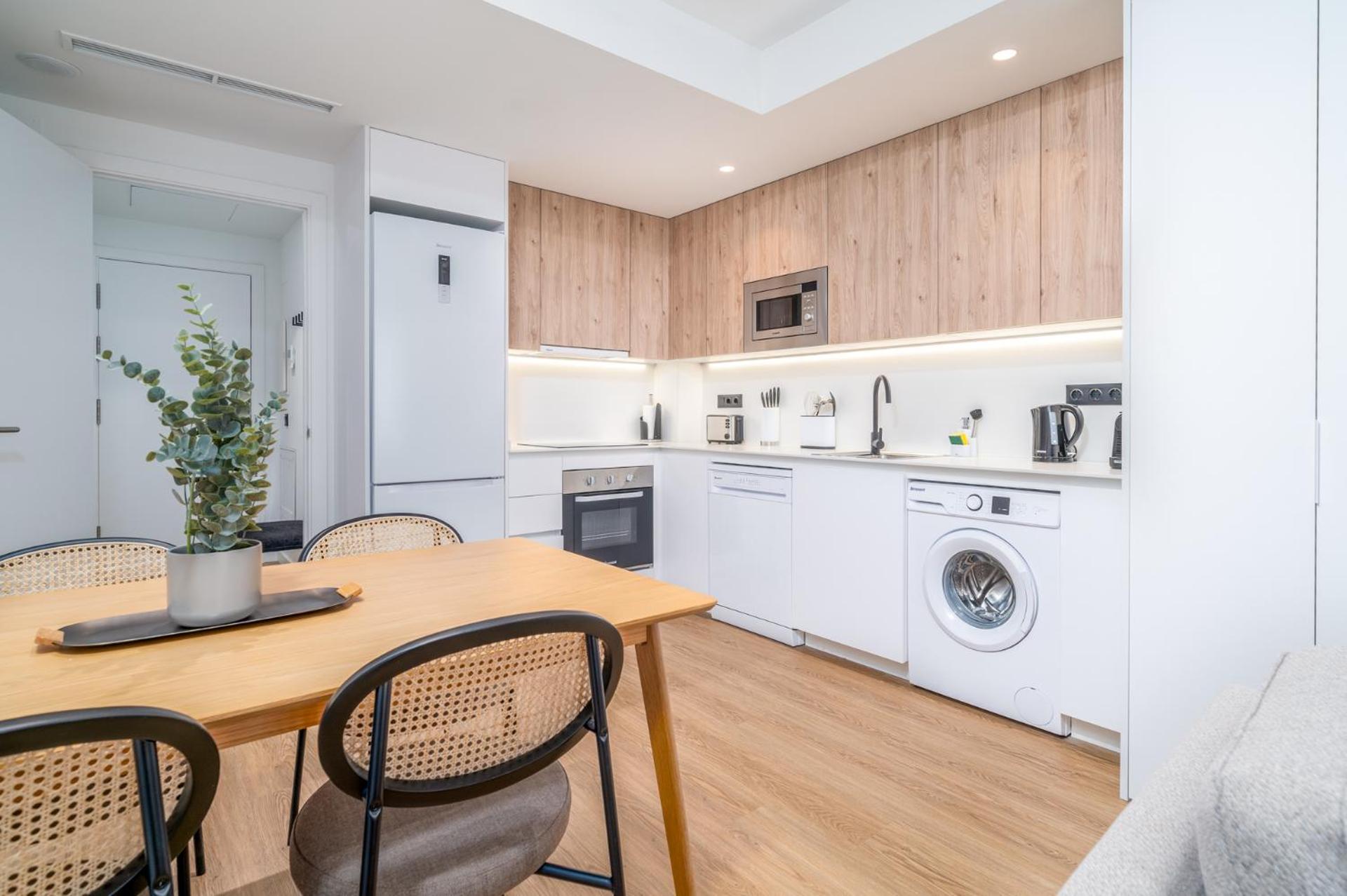 Limehome Barcelona Placa Pirineus Оспиталет де Лобрегат Екстериор снимка